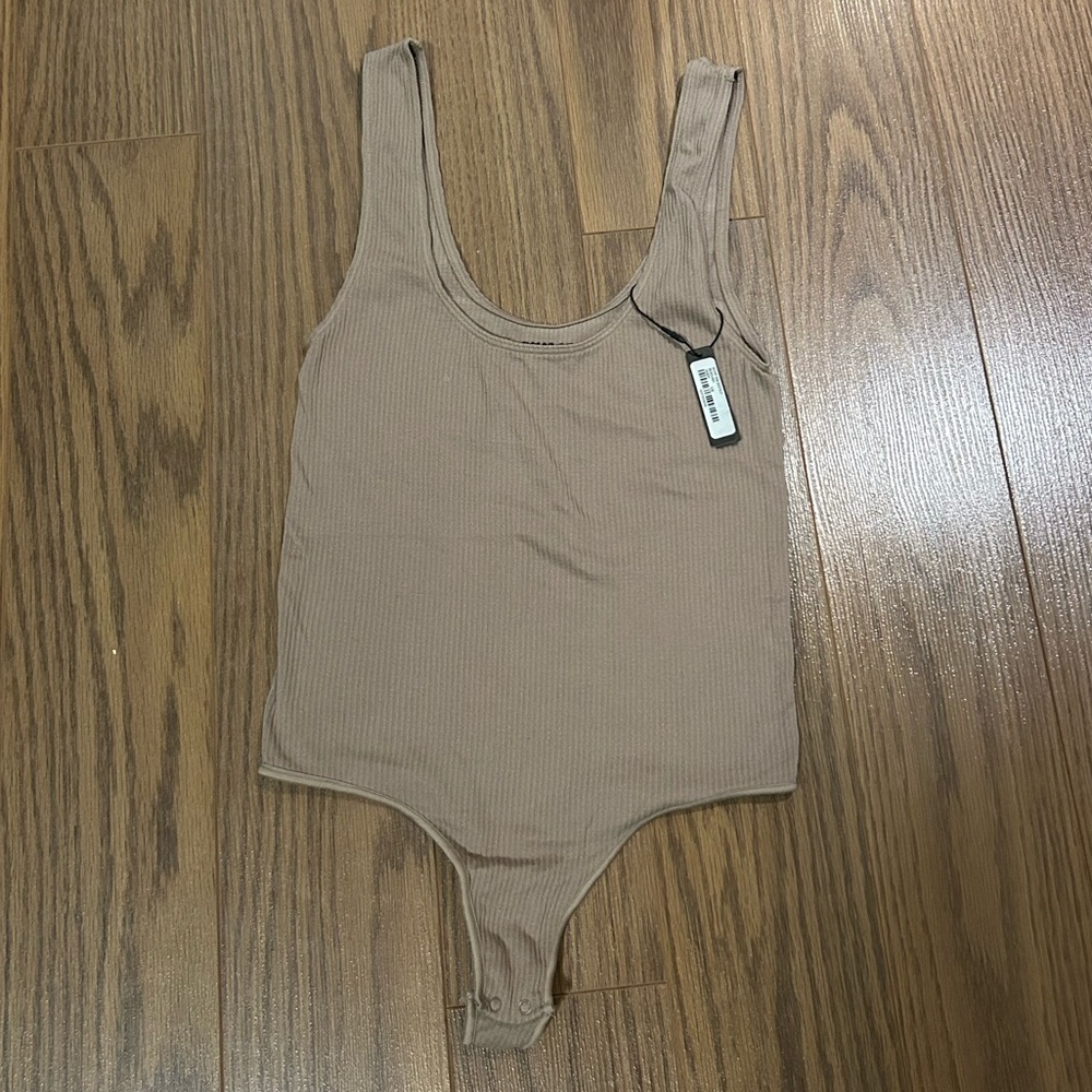 Skims scoop tank bodysuit NWT
